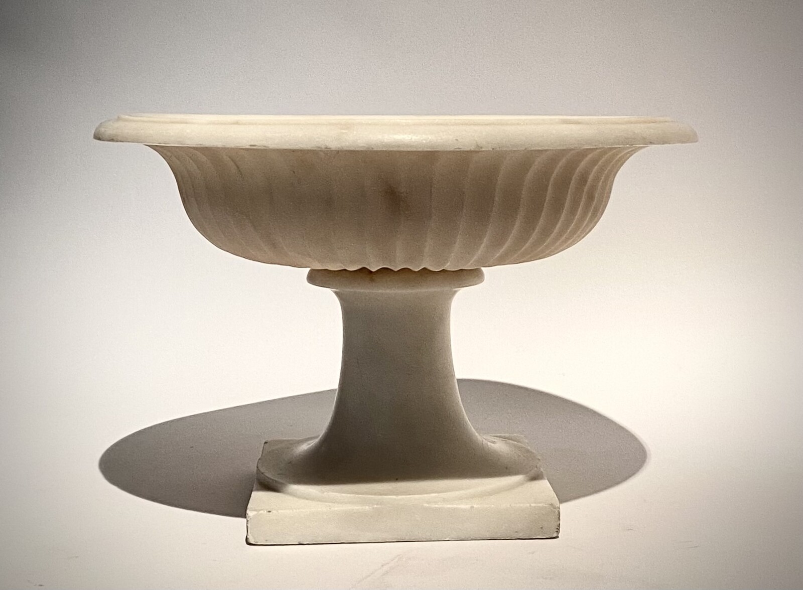 An Italian Grand Tour White Alabaster Tazza
