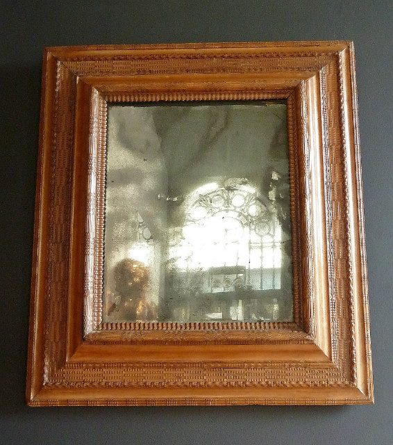Italian Boxwood Ripple Moulded Mirror  1660-1690