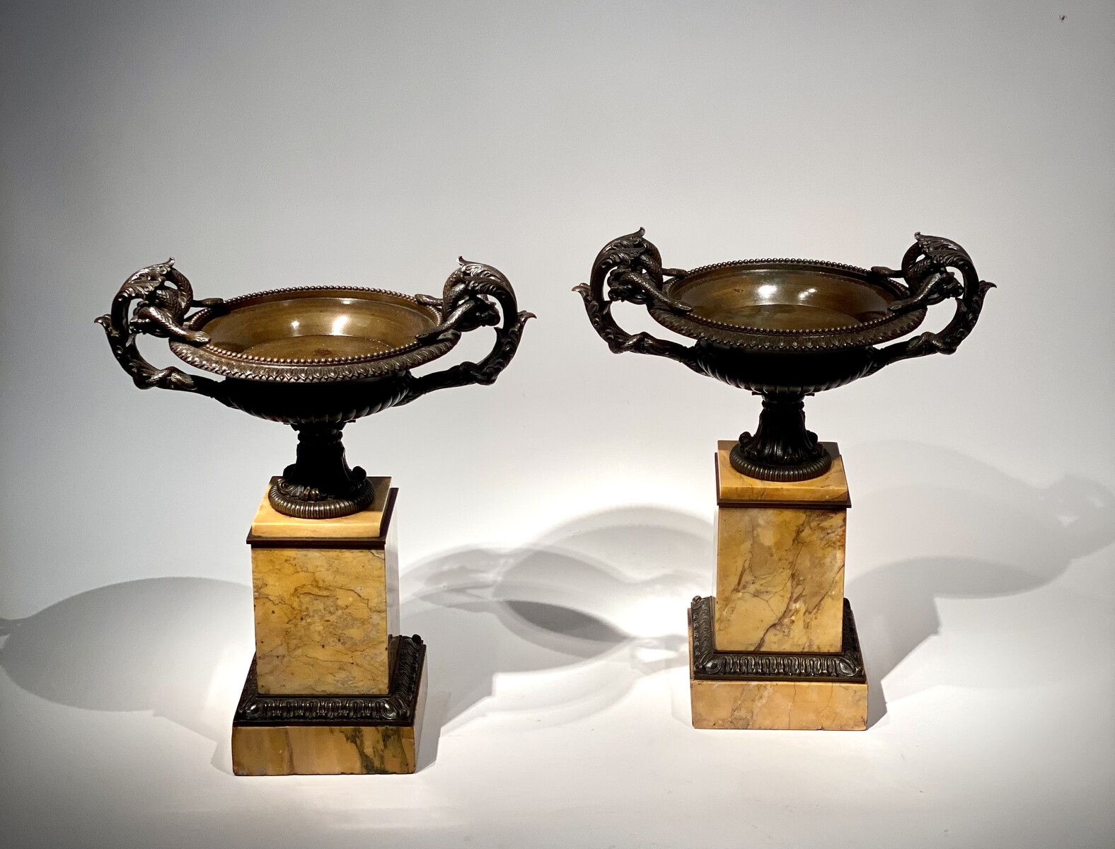 Large Pair of early 19th. century Grand Tour bronze Tazzas