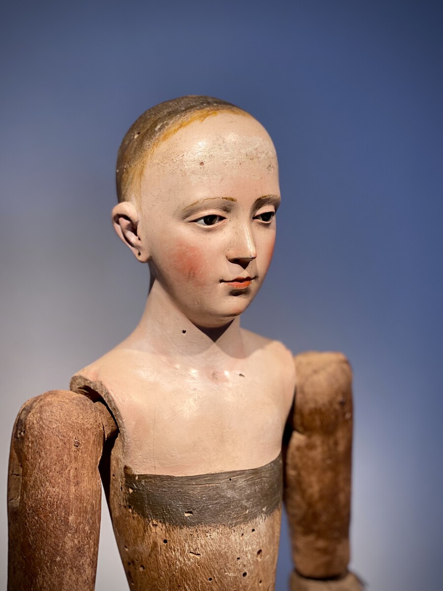 Neapolitan Madonna, Capipota , Manichino